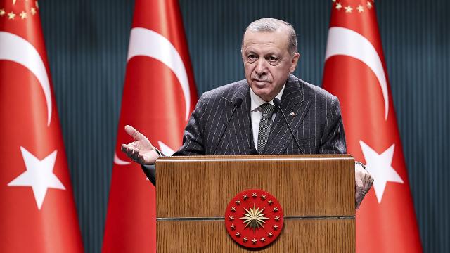 TC Cumhurbaşkanı Erdoğan:Erdoğan: Yunanistan’a karşı ülkemizin menfaatlerini tüm imkanları kullanarak savunmaktan geri kalmayız