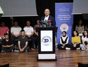 TC Dışişleri Bakanı Çavuşoğlu:Kıbrıs Türkünü korumak için oraya daha fazla güç göndereceğiz