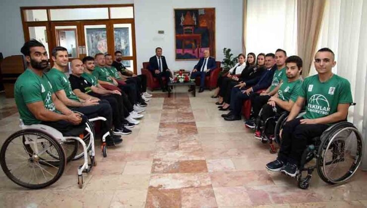 Töre: Sizlerin mücadelesini hayranlıkla takip ediyorum