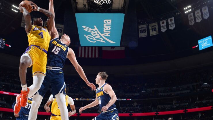 Lakers yine mağlup