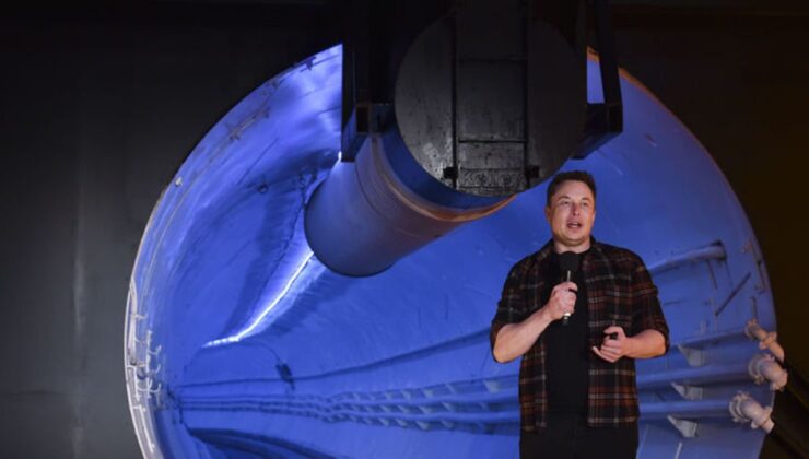 Elon Musk Tesla’nın yeni robotu Optimus’u tanıttı