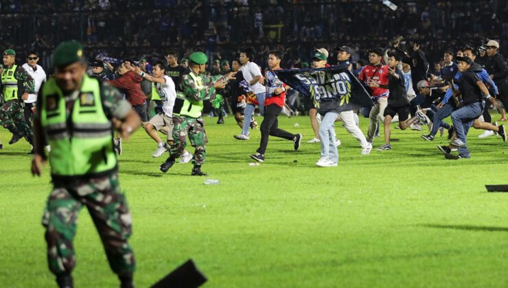 Endonezya’da Futbol faciası