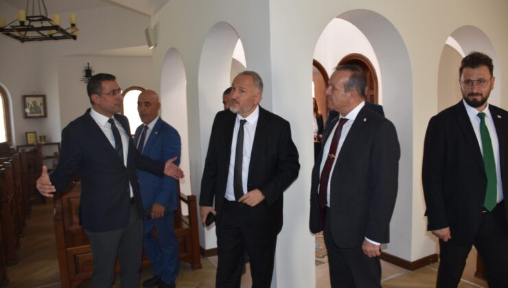 Turizm, Kültür, Gençlik ve Çevre Bakanı Ataoğlu, Antalya’da ziyaretlerde bulundu