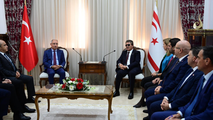 Başbakan Üstel, AK Parti Genel Başkan Yardımcısı Efkan Ala ve beraberindeki heyeti kabul etti