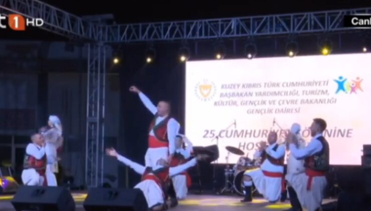 25. Cumhuriyet Şöleni düzenlendi….