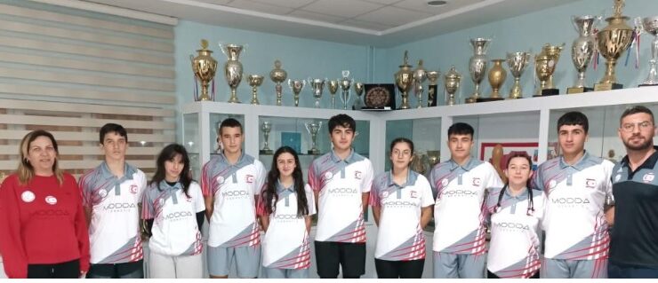 U17 Badminton Milli Takımı