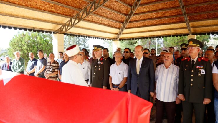 Cumhurbaşkanı Tatar, kıdemli binbaşı Halil Giray’ın cenaze törenine katıldı