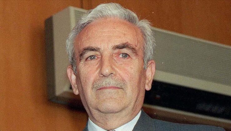 Türkiye’nin eski İçişleri Bakanı ve eski Lefkoşa büyükelçilerinden Cahit Bayar 87 yaşında vefat etti