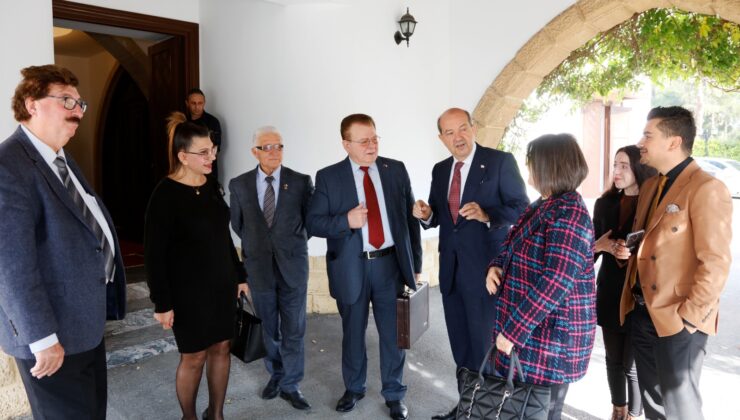 Tatar “İnsan Hakları Günü” nedeniyle KKTC İnsan Hakları Derneği heyetini kabul etti