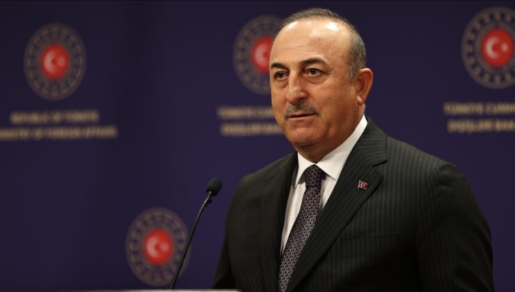 Çavuşoğlu’ndan Yunanistan’ın Ege Adaları’ndaki askeri tatbikatına tepki: “Ya Yunanistan geri adım atar, anlaşmalara uyar ya da biz gereğini yaparız”