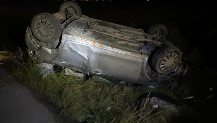 Girne-Lefkoşa ana yolunda aynı yönde seyreden iki araç çarpıştı, 4 kişi yaralandı