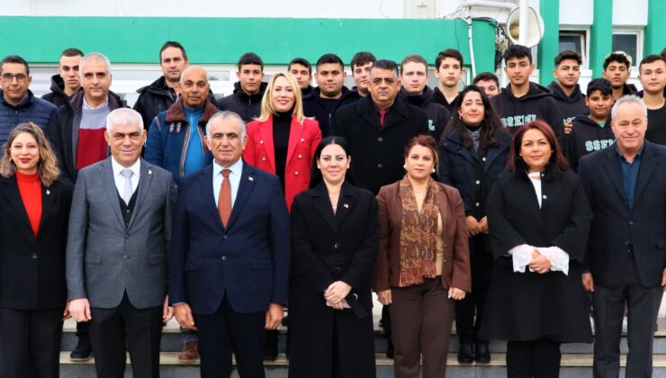 Bakan Çavuşoğlu ve KTSO Başkanı Ali Kamacıoğlu, Sedat Simavi Endüstri Meslek Lisesi’ni ziyaret etti