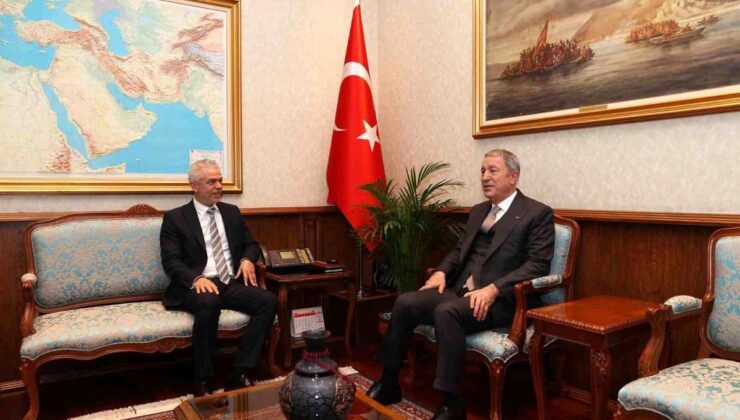 Bakan Akar, KKTC Ankara Büyükelçisi Korukoğlu’nu kabul etti