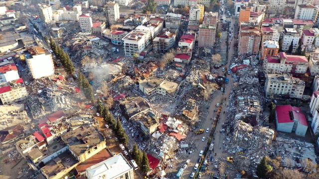 Depremlerde can kaybı 3 bin 703 yükseldi