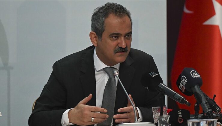 Türkiye Milli Eğitim Bakanı Özer:Okullar bir hafta tatil edildi