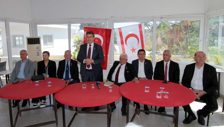 Başbakan Üstel, Türk Barış Kuvvetleri Gaziler Derneği Mağusa Lokalini ziyaret etti