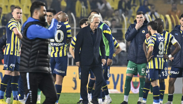 Fenerbahçe, İstanbulspor ile 3-3 berabere