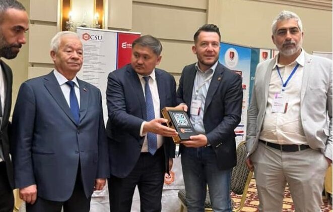 KİÜ Mütevelli Heyet Başkanı Arslanbaş, Kazakistan’da öğrencilerle buluştu