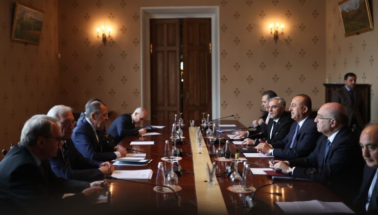 TC Dışişleri Bakanı Çavuşoğlu, Rus mevkidaşı Lavrov ile görüştü