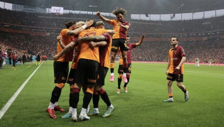 Galatasaray, Fenerbahçe’yi 3 golle geçti
