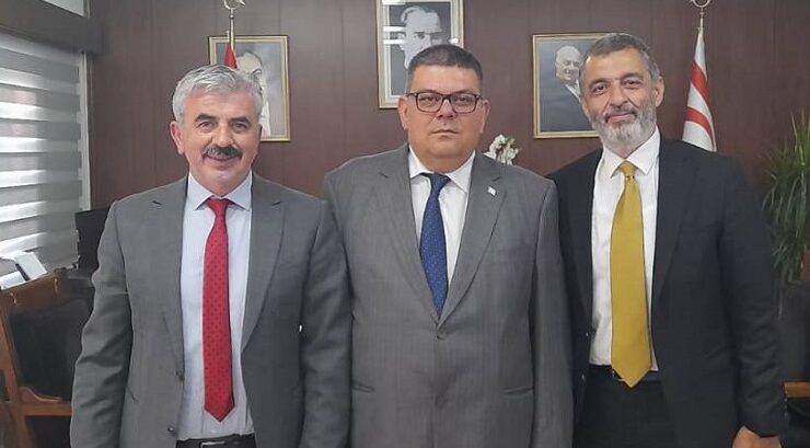 Bakan Berova Telsim Genel Müdürü Tüz ile Genel Müdür Yardımcısı’ Tanpınar’ı kabul etti