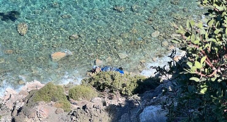Kayalar’da uçurumdan düşmüş araç tespit edildi: 2 ölü