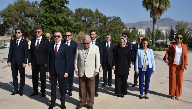 TBMM Dışişleri Komisyonu heyeti Dr. Küçük’ün anıt mezarını ziyaret etti