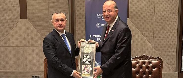 Bakan Dinçyürek, Azerbaycan Sağlık Bakanı Teymur Musayev ile görüştü