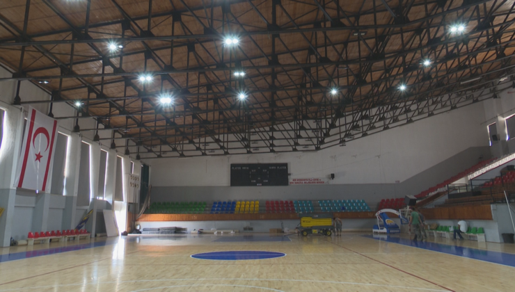 Atatürk Spor salonu ışıl ışıl