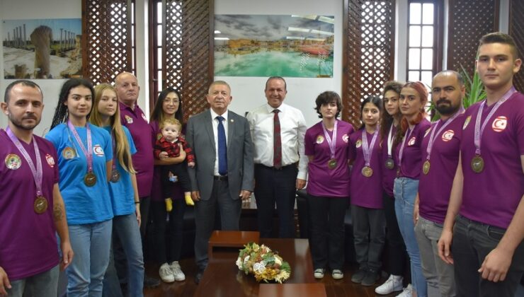 Ataoğlu, şampiyon olan KKTC Taekwondo Milli Takımı’nı kabul etti