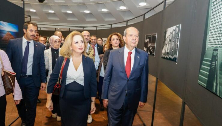 Cumhurbaşkanı Tatar ve eşi Sibel Tatar, Bakü’deki “Fotoğraf ve Geleneksel Kıyafetler Sergisi” açılışına katıldı
