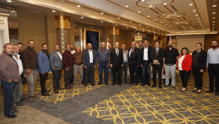 Cumhurbaşkanı Ersin Tatar, İskele İlçesi muhtarları ile bir araya geldi