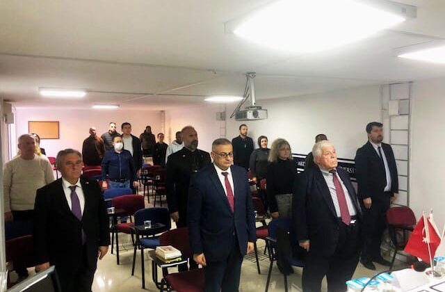 Akdeniz Karpaz Üniversitesi’nde “Kıbrıs Türk Mücadele Tarihinde 21 Aralık” paneli düzenlendi