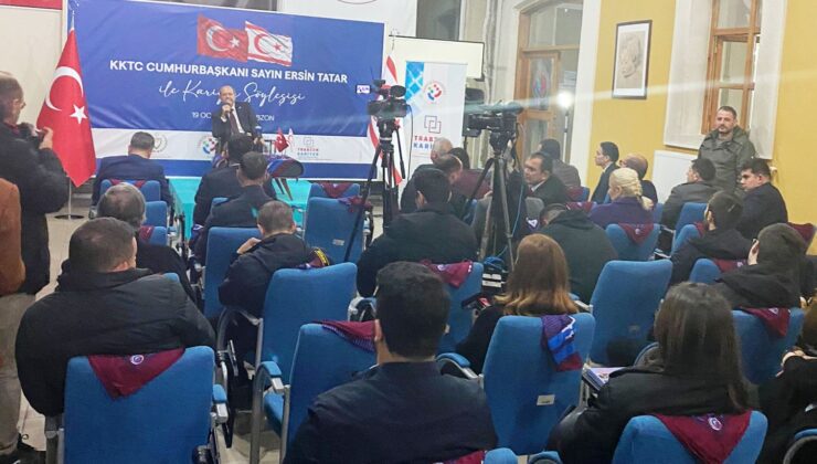 Cumhurbaşkanı Tatar, üniversite öğrencileriyle bir araya geldi