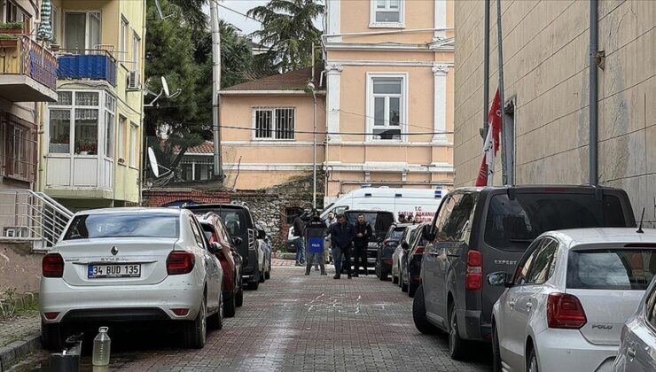 İstanbul’da Santa Maria Kilisesi’nde silahlı saldırı. 1 kişi hayatını kaybetti