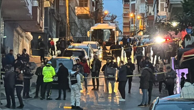 Küçükçekmece’de AK Parti’nin seçim çalışması sırasında silahlı saldırı