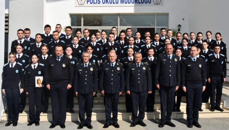 Polis Genel Müdürlüğü:45 sivil hizmet görevlisi temel eğitimlerini tamamladı
