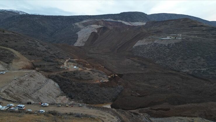 Erzincan’daki maden faciası;Toprak altında kalan işçileri arama çalışmaları sürüyor