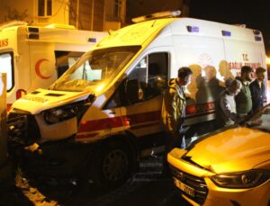 Kırıkkale’de ambulans ile taksi çarpıştı: 4 yaralı