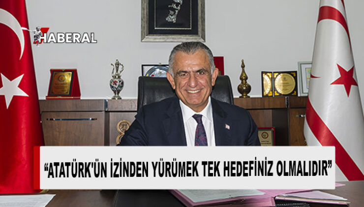 Eğitim Bakanı Çavuşoğlu “23 Nisan” konuşmasında çocuklara seslendi