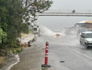 İstanbul’da kuvvetli yağış etkili oluyor