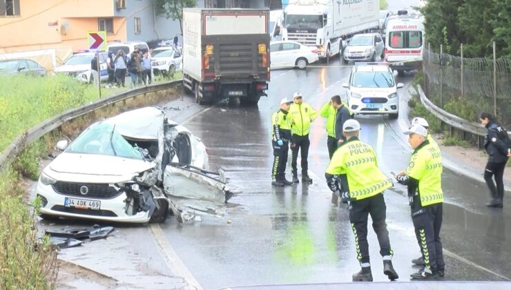 Sultanbeyli’de kamyon ve otomobil çarpıştı: 2 ölü, 4 yaralı
