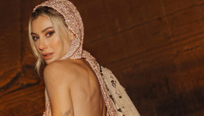 Şeyma Subaşı market sepetini koluna takıp sokakta turladı! ‘Ibiza sezonu açıldı’