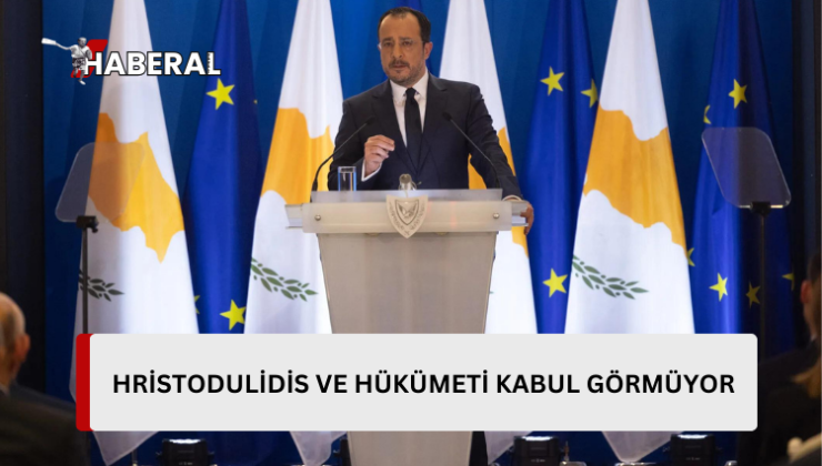 Nikos Hristodulidis ile hükümetinin vatandaşlar tarafından kabul görmediği belirtildi.