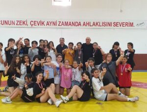 Kadınlarda Lapta Türk Birliği, 12 madalya ile dikkat çekti