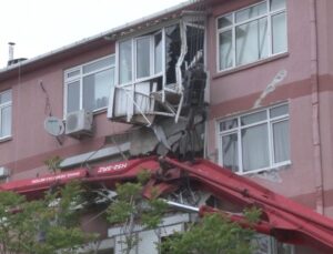 İnşaat sırasında beton pompası apartmana devrildi: 2 balkon böyle çöktü