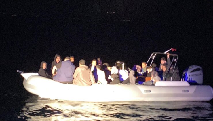İzmir açıklarında 37 düzensiz göçmen kurtarıldı