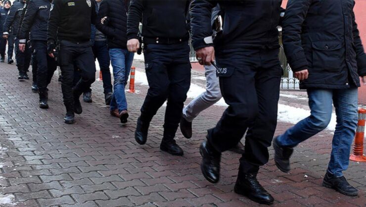 İzmir merkezli yasa dışı bahis operasyonu: 24 gözaltı