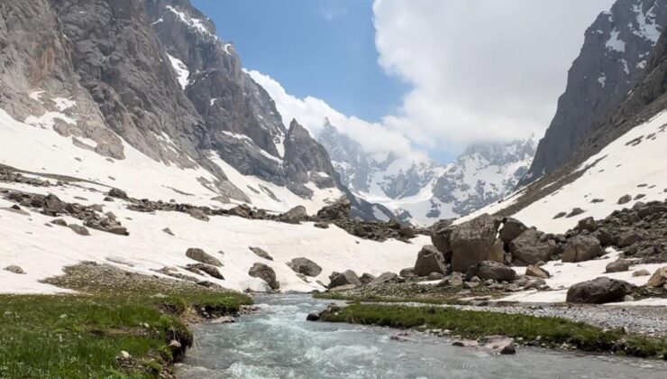 Karlı dağların doğası mest etti: Görüntüler Alpler ve Himalayalar’ı aratmadı