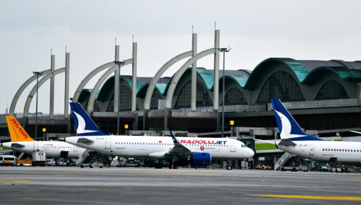 Sabiha Gökçen’de ters rüzgar ulaşımı aksattı
